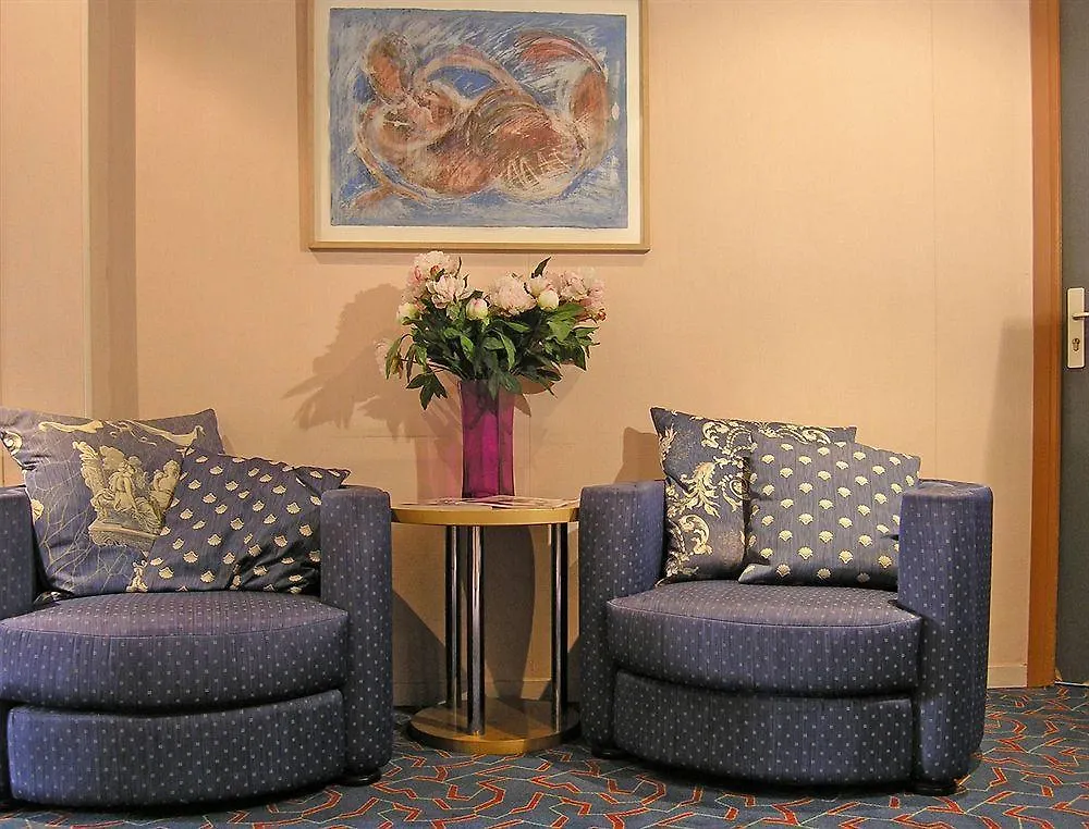 ***  Hotel De France Cannes France