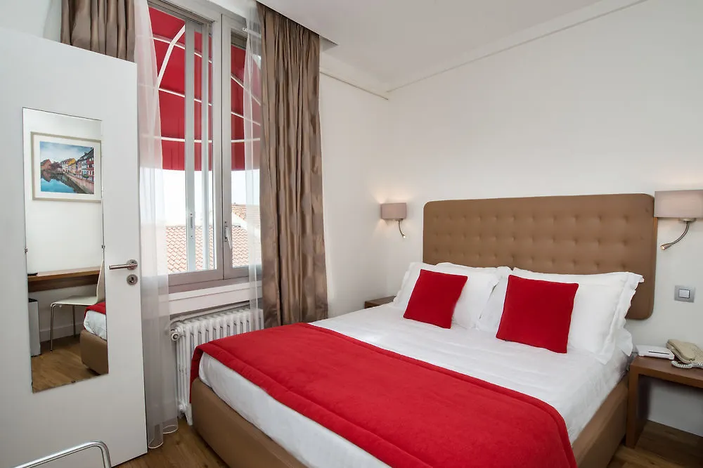 Hotel De France Cannes