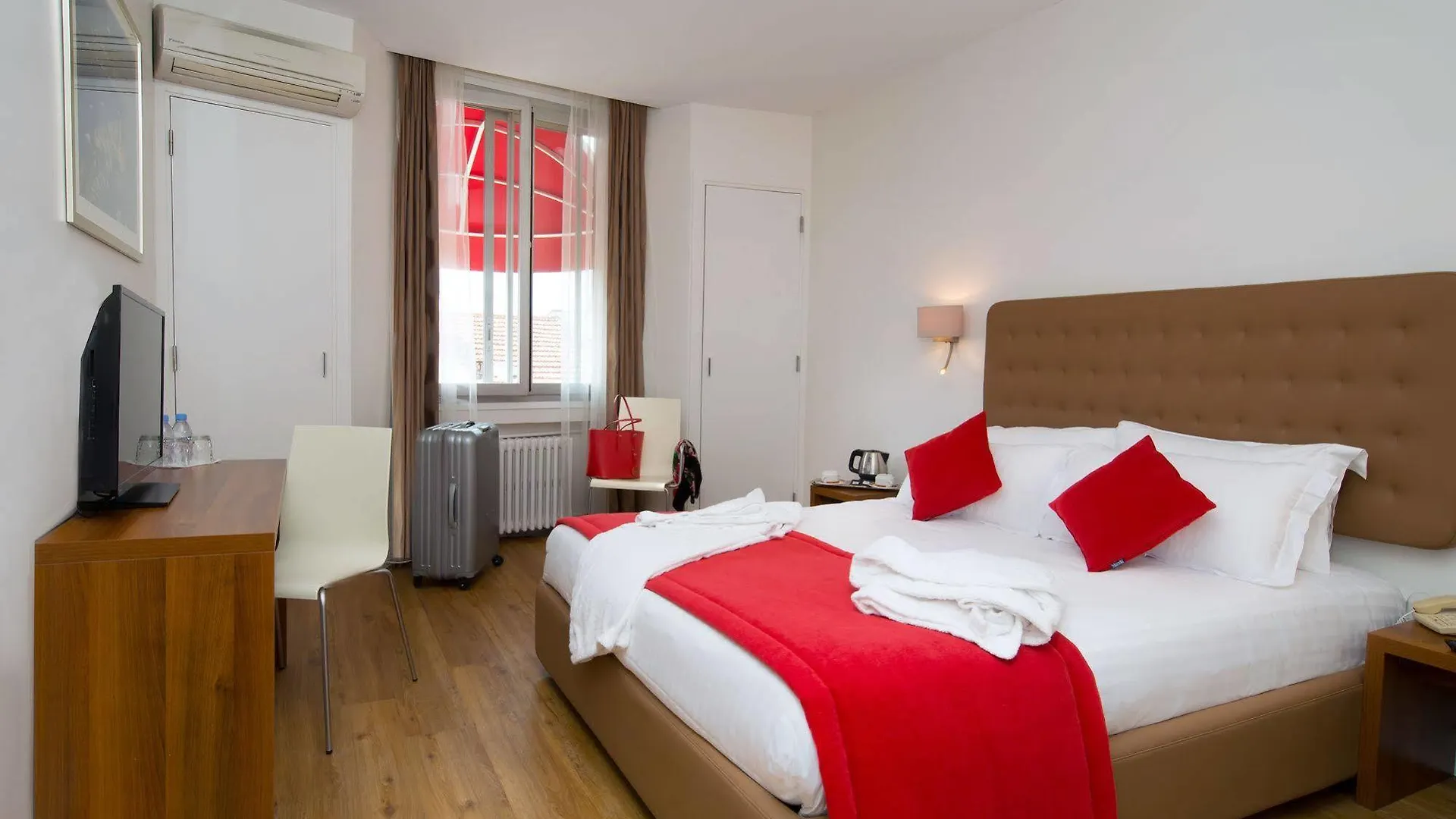 Hotel De France Cannes